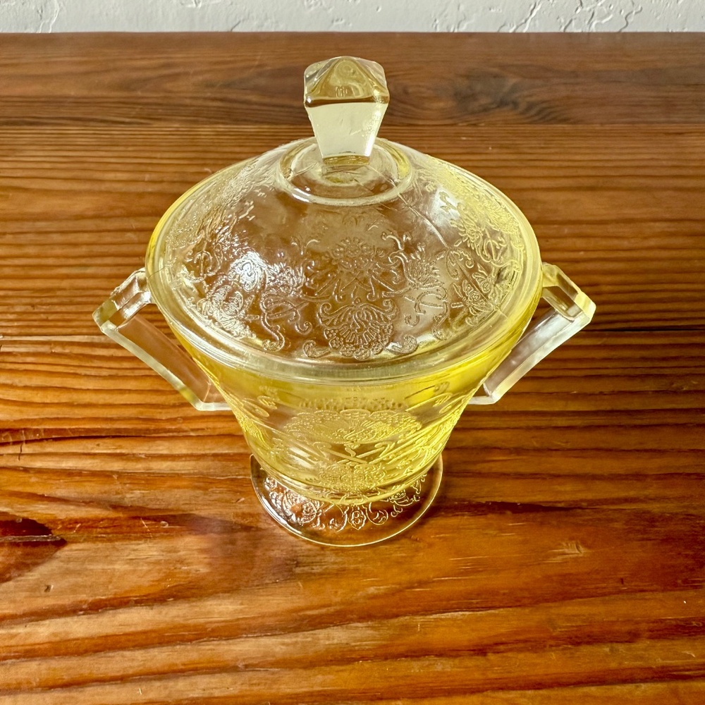 Hazel Atlas Florentine Yellow Depression Glass | Creamer & Sugar Bowl Set - Picture 9 of 12